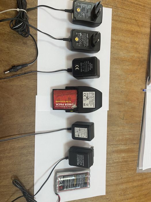 Incarcator li-ion  12,6v. 16,8v  21v  8,4  v  25,2v