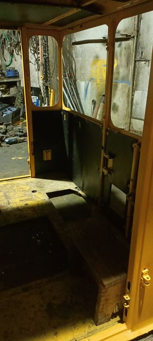 Продам кабину К700