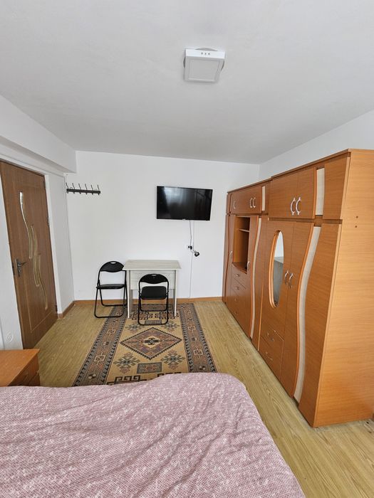 Garsoniera de inchiriat sau de vănzare  centru