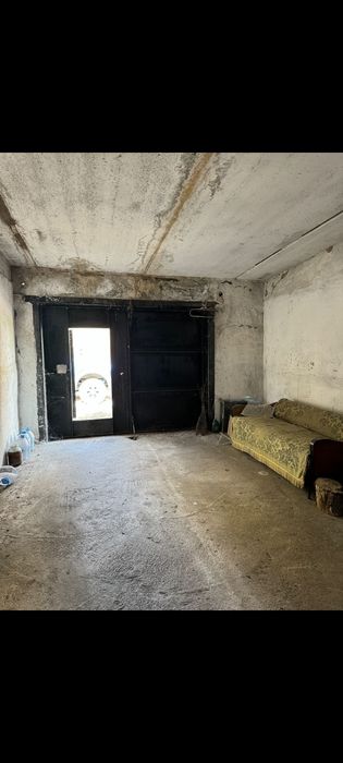 Продам ГАРАЖ в центре города.