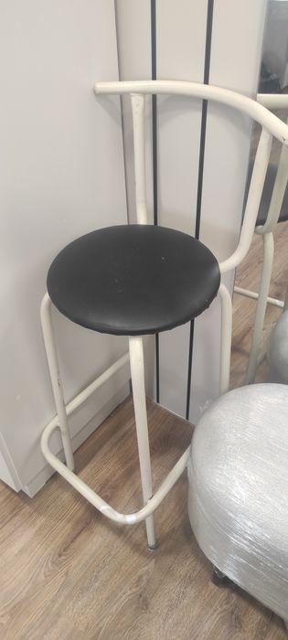 Барный стул 8 тыс