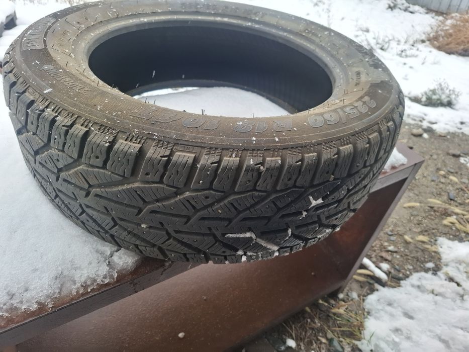 Продам шины 225/60/18