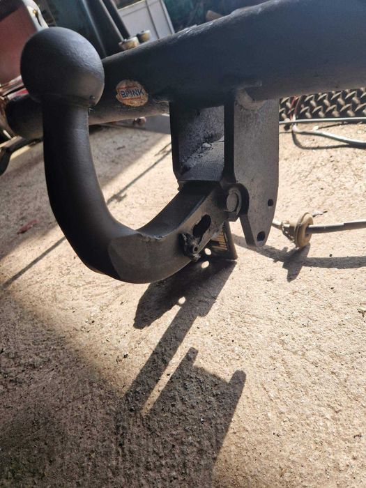 Продавам употребяван теглич VW Sharan, Seat Alhambra и Ford Galaxy.