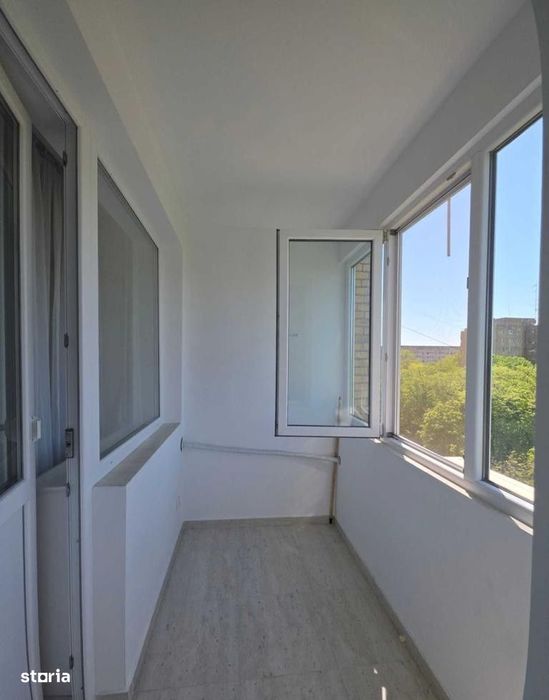 Grasoniera de inchiriat, 32 mp, metrou, Drumul Taberei