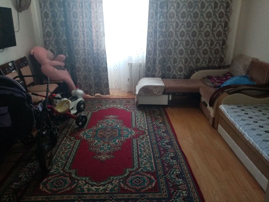 Пәтер сатылады .