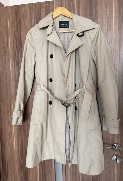 Бежов шлифер  Stradivarius