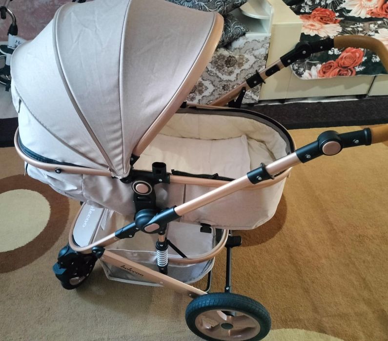 Продам коляску belecoo