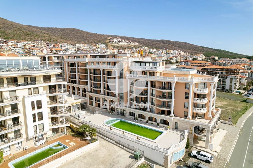 Продава се Двустаен апартамент в Свети Влас - 62 кв.м за 1111 €/кв.м - Снимка #7