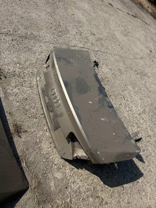 Заден капак Audi A8 D4 4H S8 4H0827023G 4H0827445B оригинал