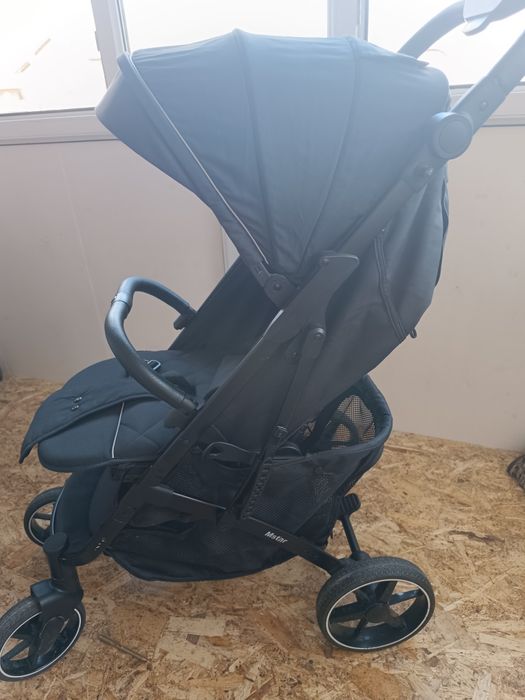 Продам детскую коляску