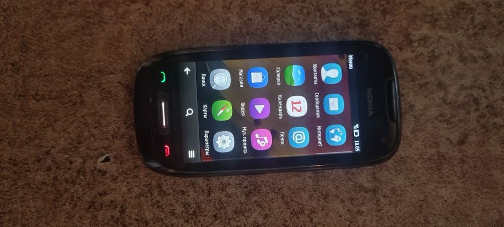 Нокиа с-7. Оригинал.