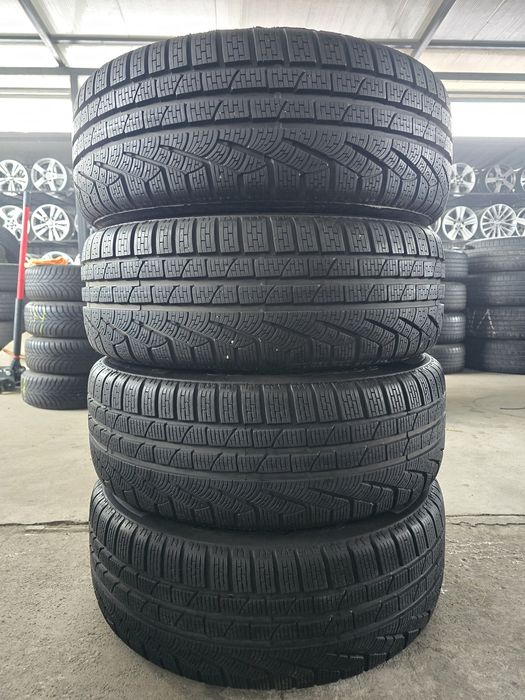 4 Броя 235/55/18 Pirelli 2x8mm 2x7mm