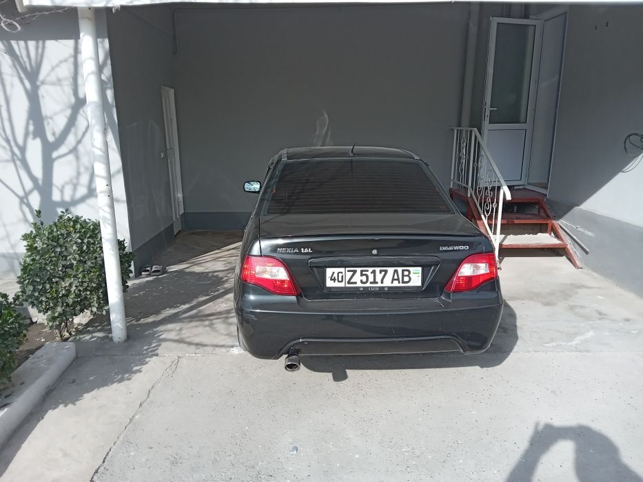 Sotiladi nexia 2 mator1.6 ideal holatda