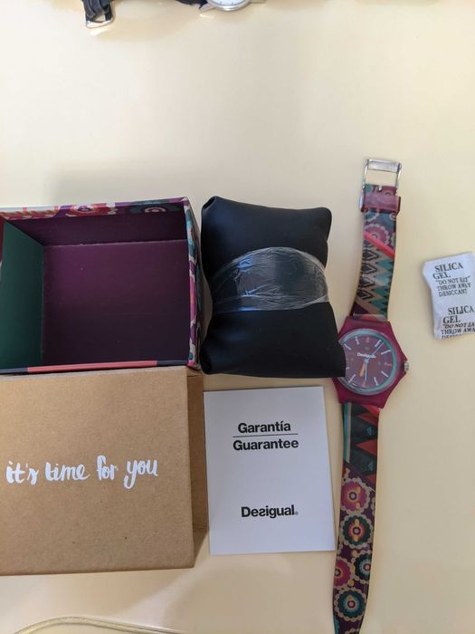 Часы наручные б/у в рабочем состоянии