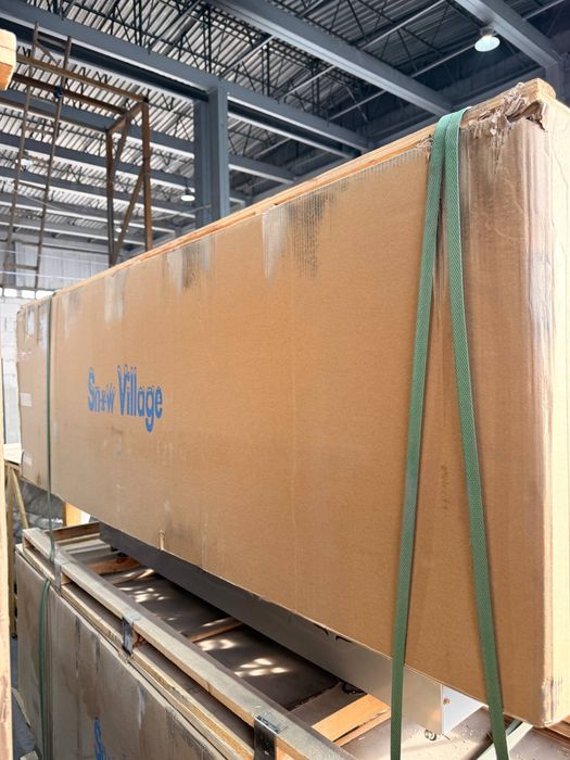 Витринный холодильный шкаф SNOW VILLAGE LC-1200FX