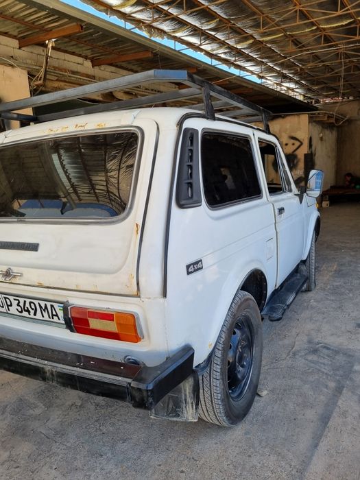 Lada    Niva   4x4