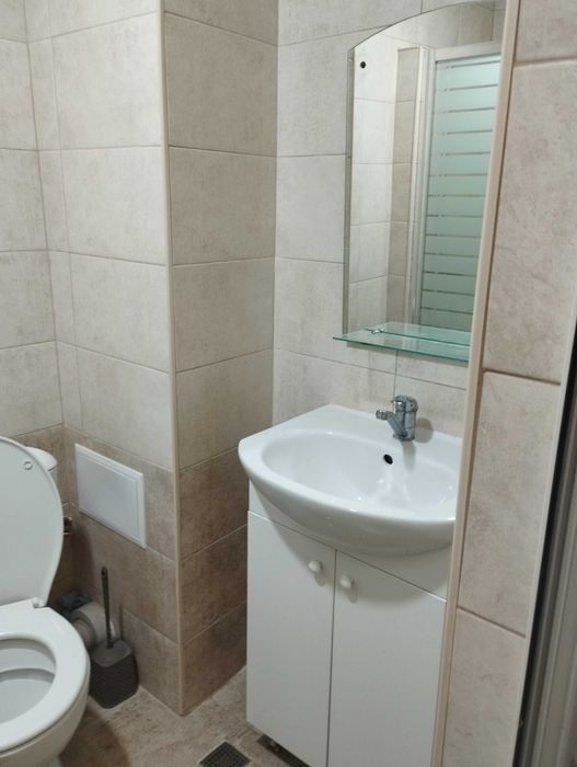 Дава се под наем Тристаен апартамент в Стара Загора, Била - 101 кв.м за 408 € - Снимка #2