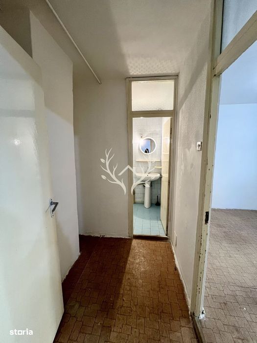 Apartament cu 3 camere, pregatit pentru renovare in Zorilor