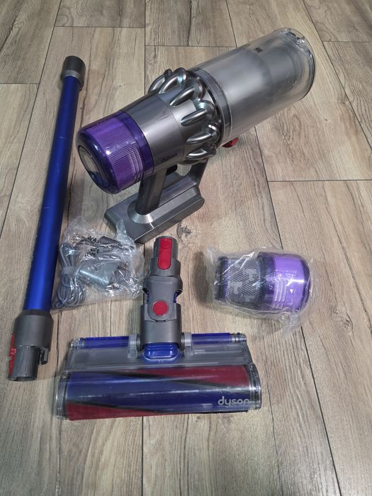 Вертикална прахосмукачка Dyson V11