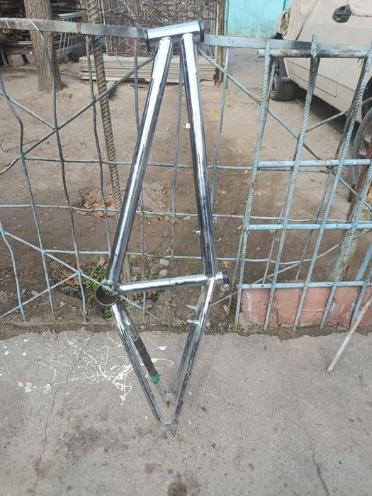 Продам раму под 24 колеса фул на шарах