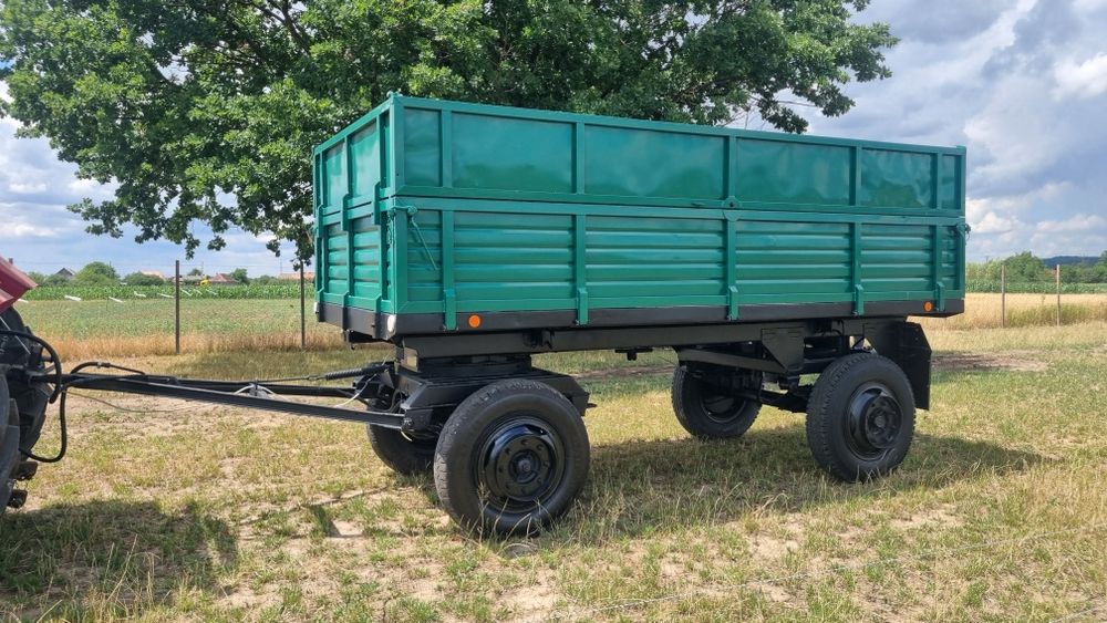 Remorcă basculabilă