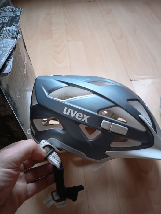 Vând căști diferite mod