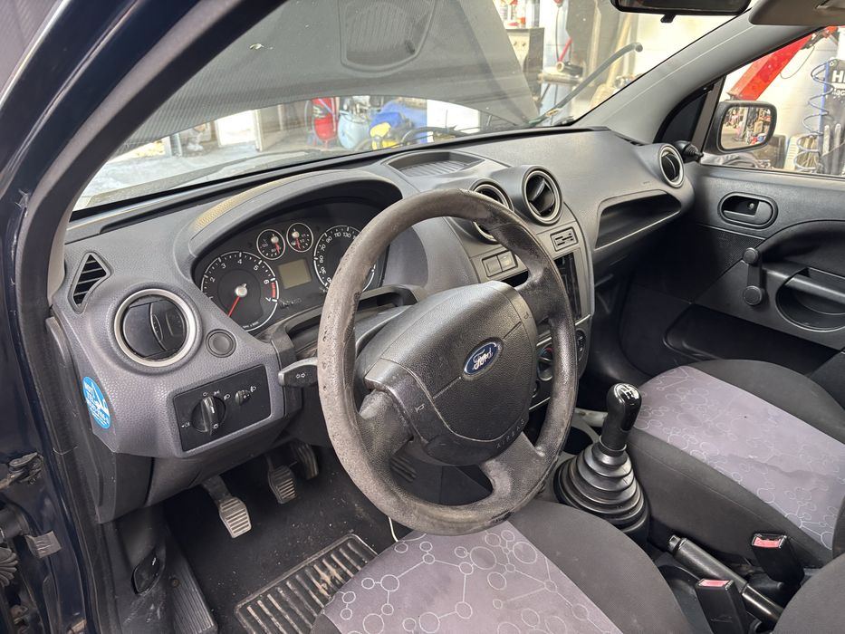 plansa bord ford fiesta mk5 airbag