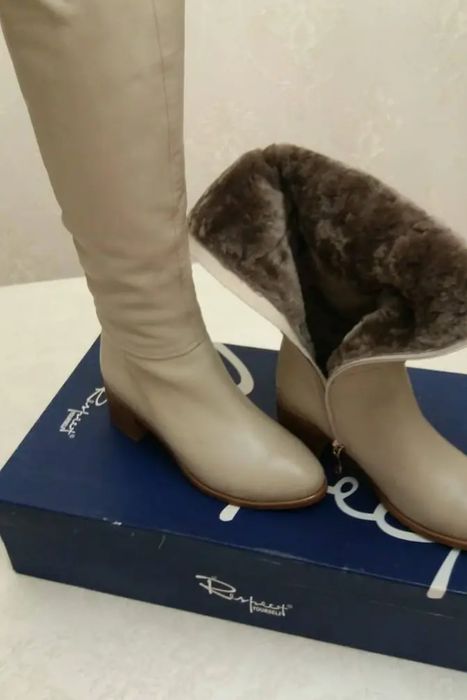 Продам зимние сапоги