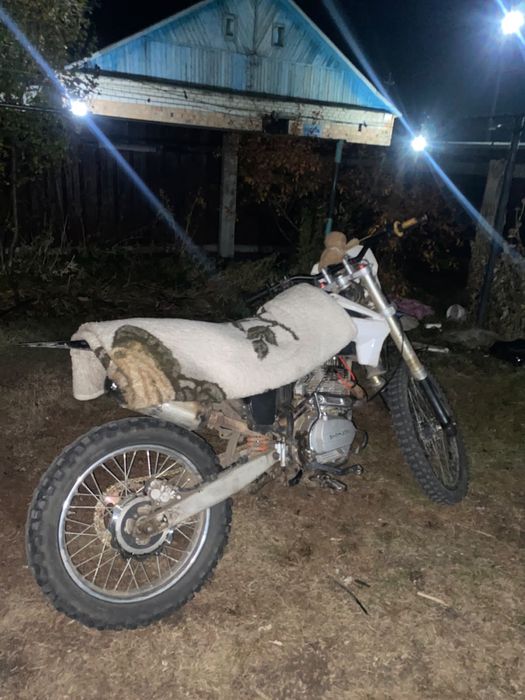 Продам эндуро 250