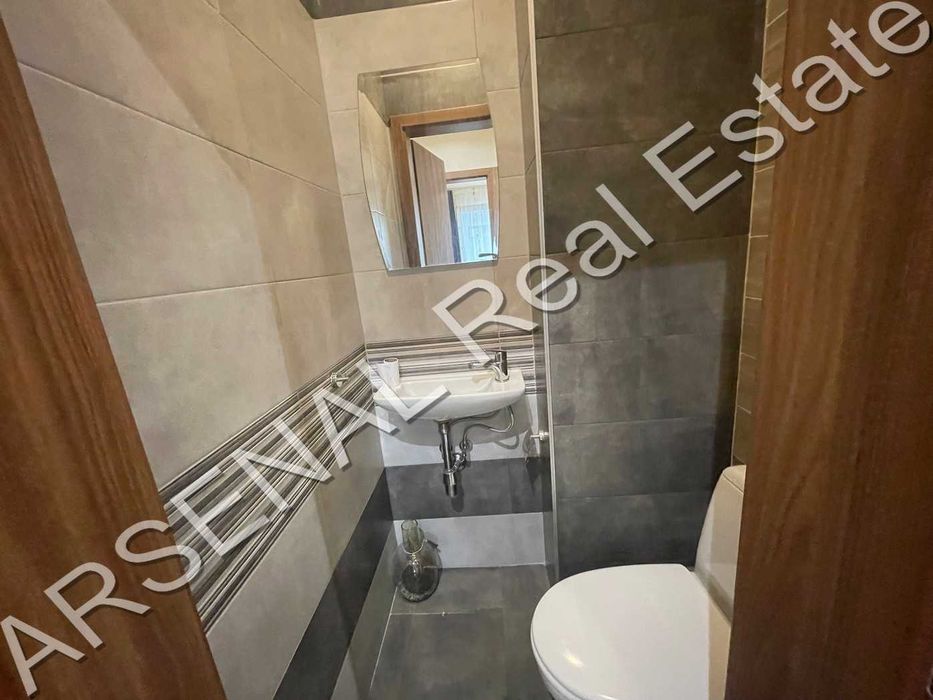 Тристаен апартамент под наем, Витоша