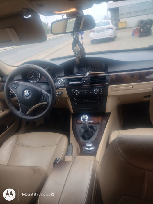 Vând BMW Seria 3 E90 320D