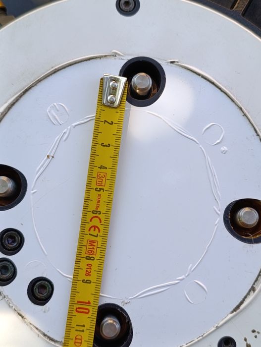 Vinten pro pied hidraulic   ..manfrotto Blackmagic Sony