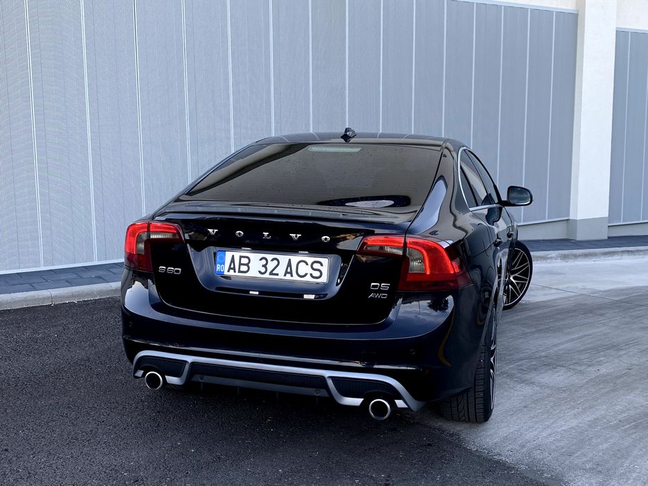 Volvo s60 D5 Rdesign AWD (4x4) 2.4D Automat 215cp