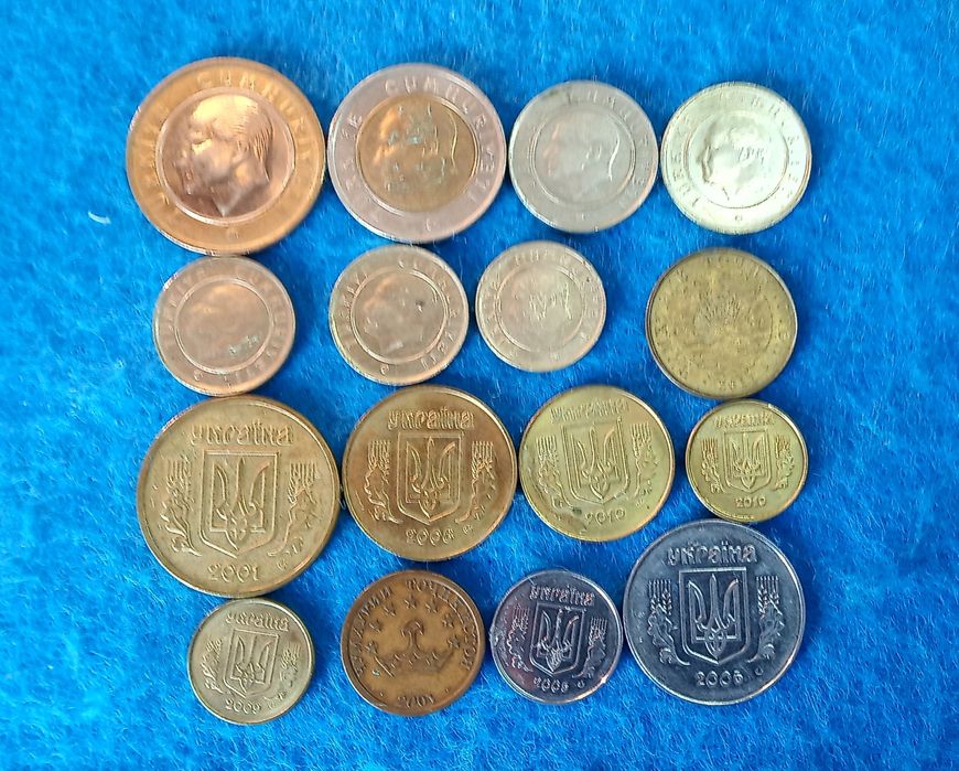 монеты разных стран 60 штук