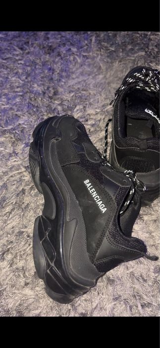 balenciaga triple s