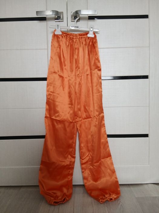 Продам казахский костюм для девочки