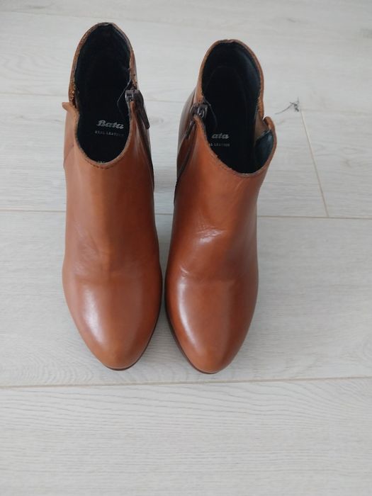 Botine Bata piele naturala