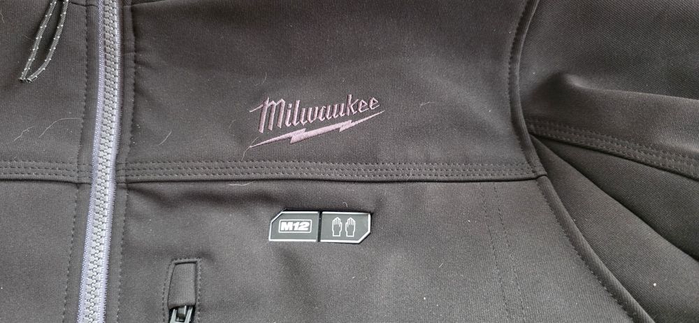 Geaca incalzita milwaukee