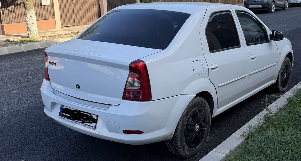 Vand Dacia Logan