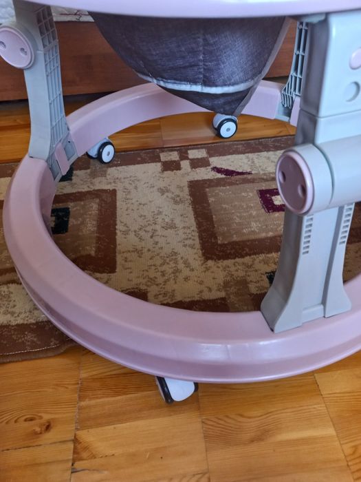 Продам ходунки в идеальном состоянии как новые.