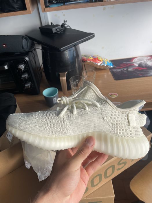 Yeezy Boost 350 Bone Mărimile 37 1/3