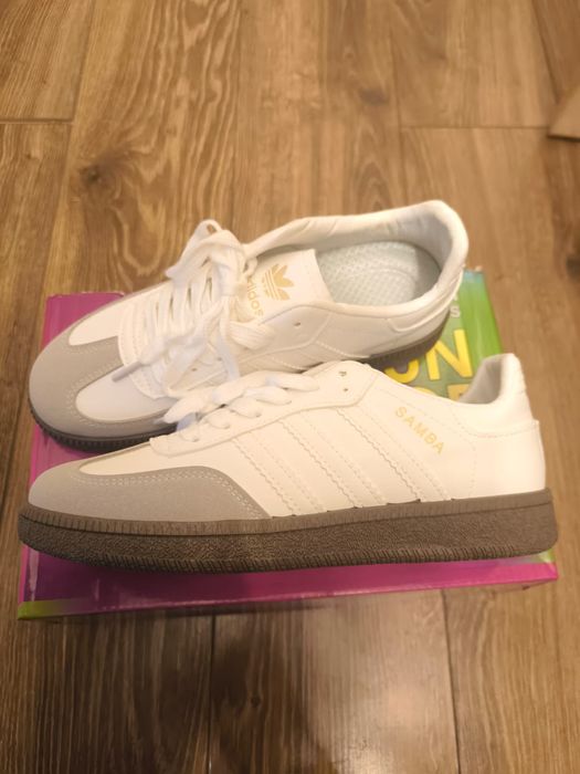 Кроссовки Adidas