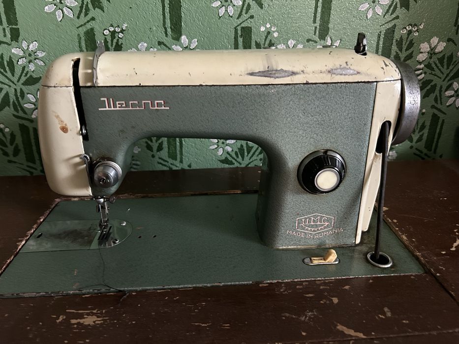 Mașină de cusut Ileana