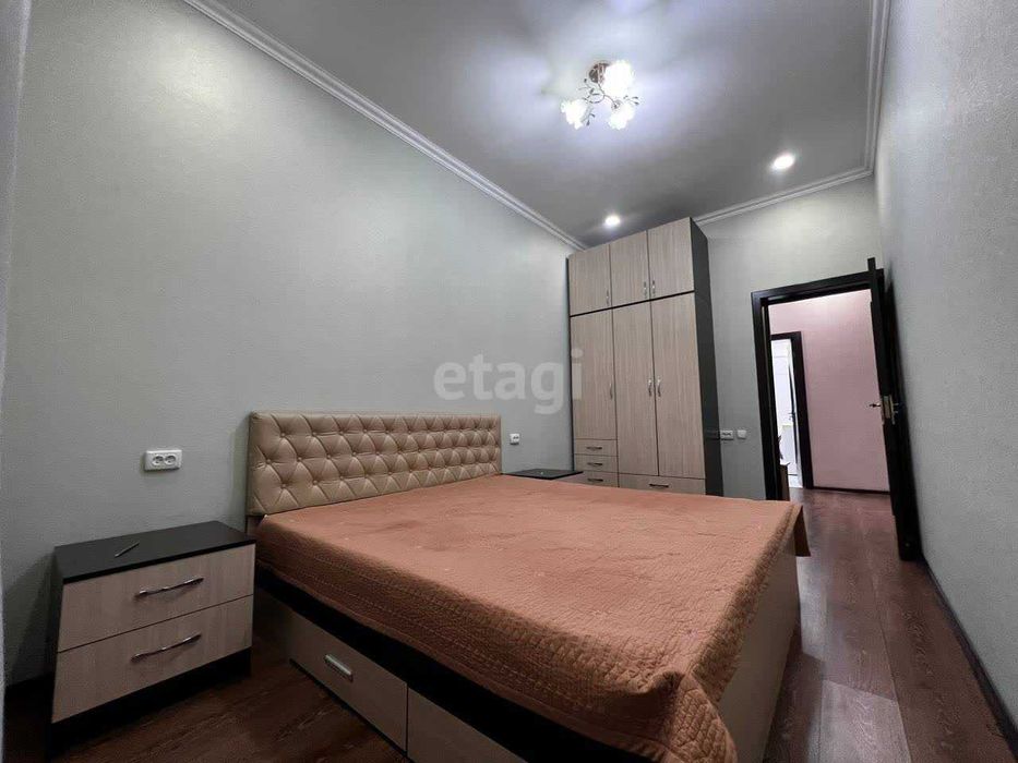 Высоко потолочный дом 4/3/3, 110 м² кирпич, ремонт, мебель и техника=