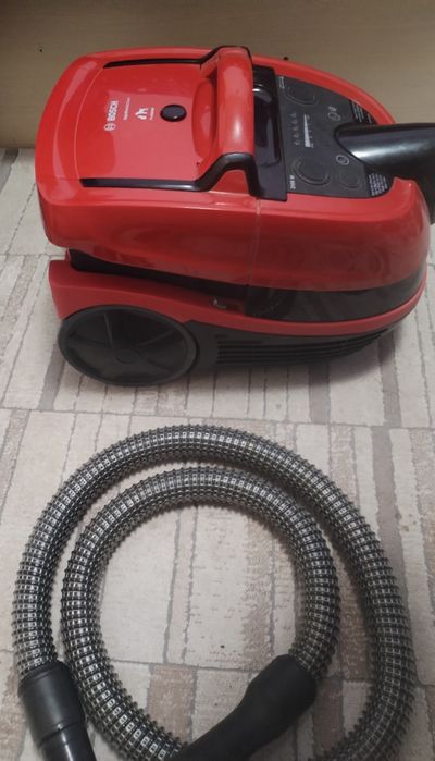 Aspirator BOSCH Wet And Dry