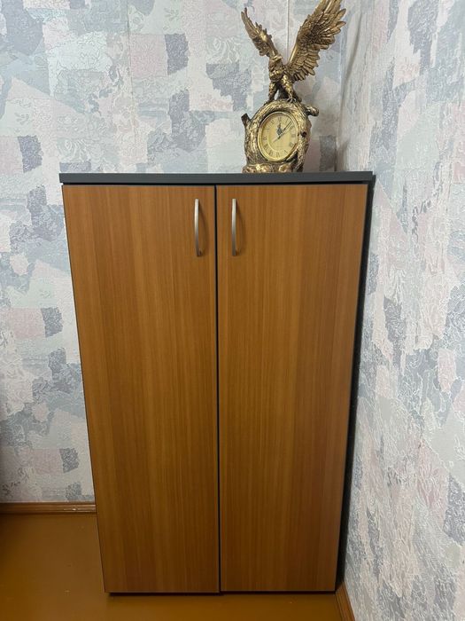 Продам офисную мебель!