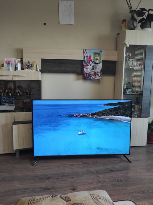 Смарт Телевизор CHIQ 58 инча Android Ultra HD 4K