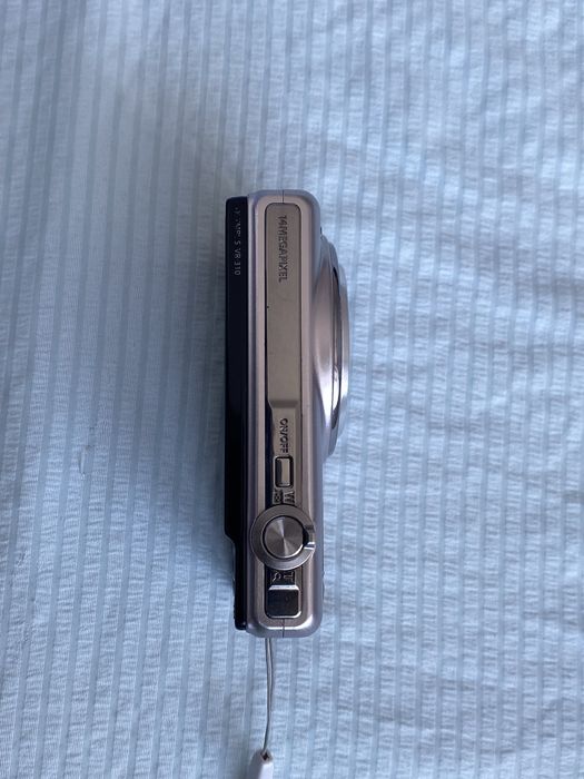 Цифровой фотоаппарат Olympus