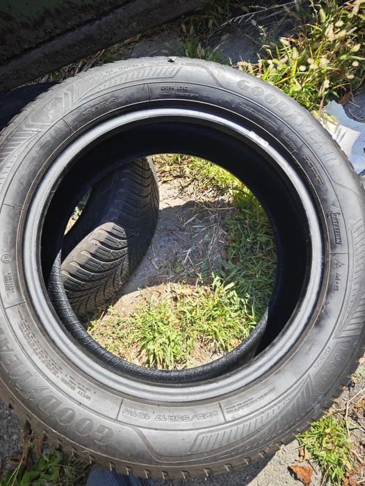 225 55 17Goodyear vector Gen 3