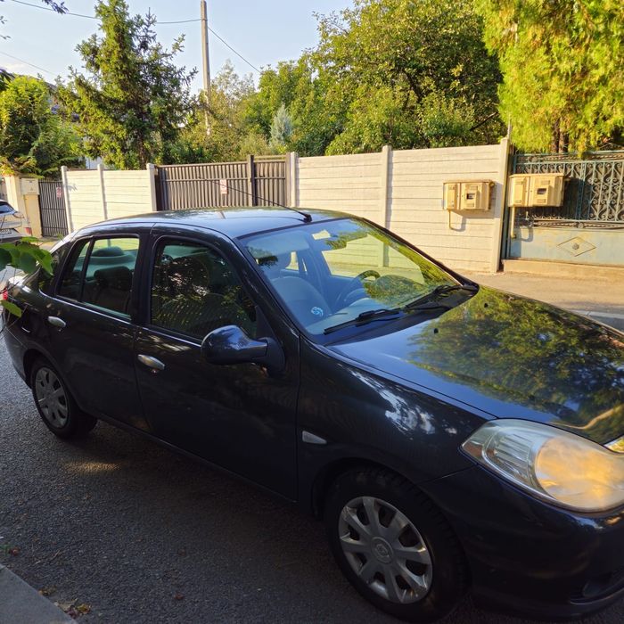 Rwnaulat clio simbol
